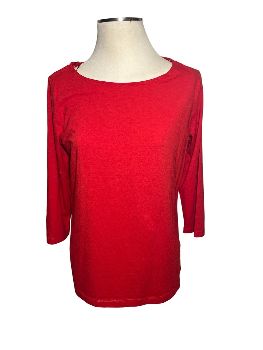 C&A Women’s Red Long Sleeve Scoop Neck Tee